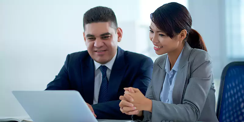 Why Partner with the Best TN Visa Consultants for Canadian Applicants for Guinea?